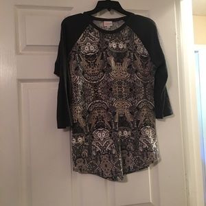 LuLaRoe black and white women’s blouse - Size Small